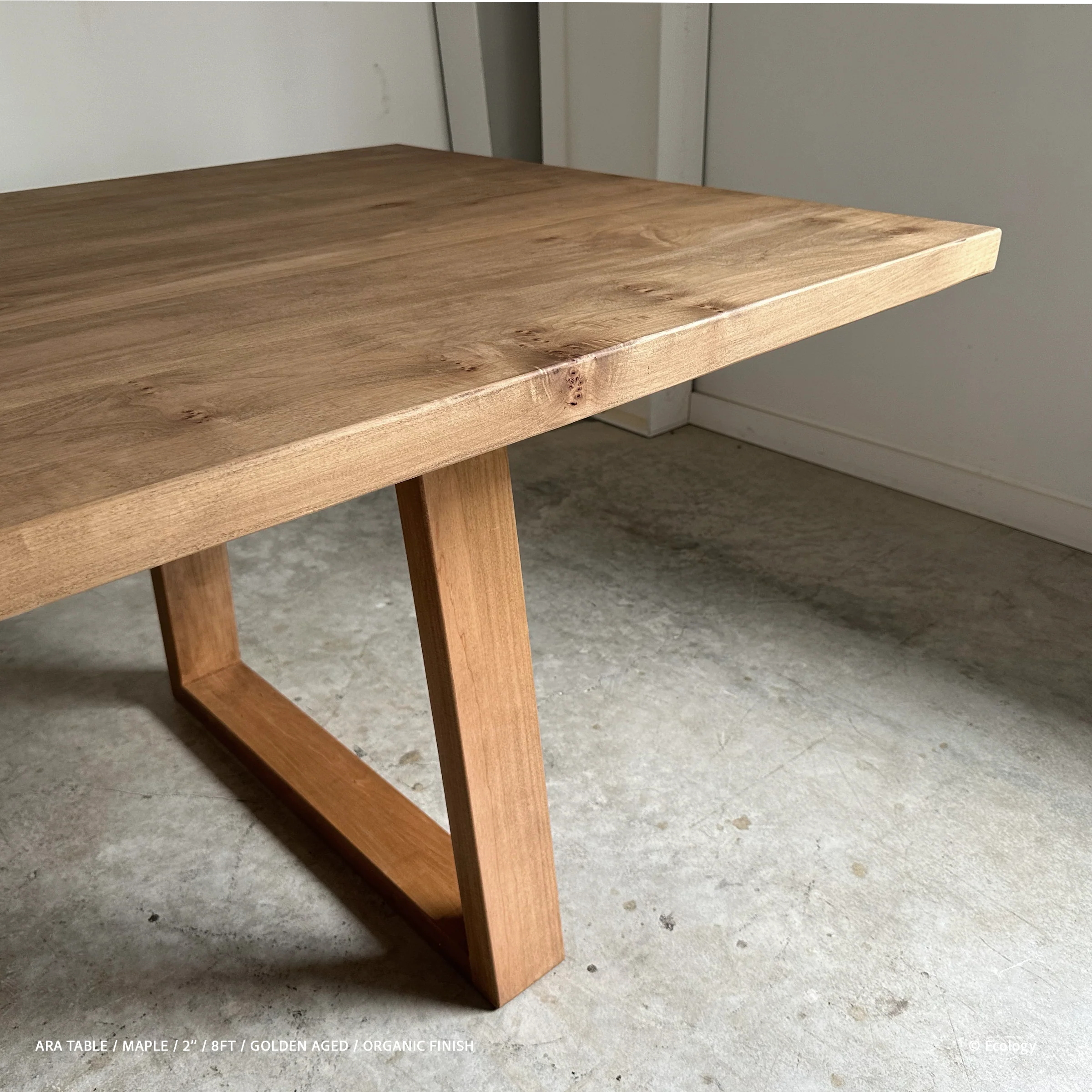 Ara Table - Image 17
